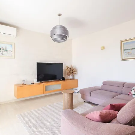 Apartment Atp2 *