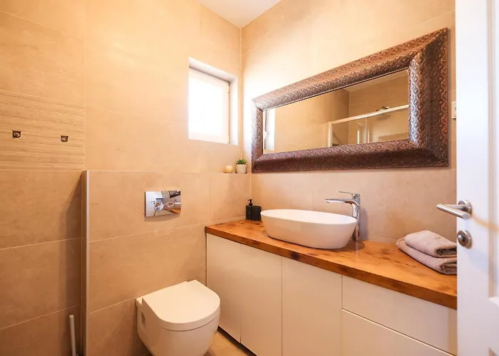 Atp2 公寓 Sukošan